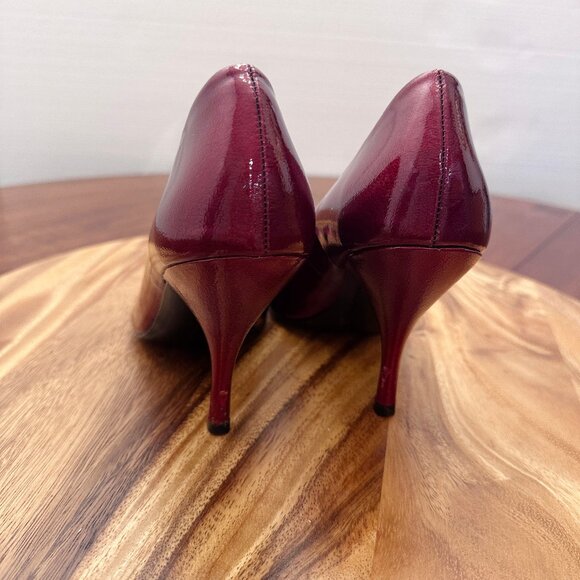 Patent leather peep toe pump - Picture 4 of 8